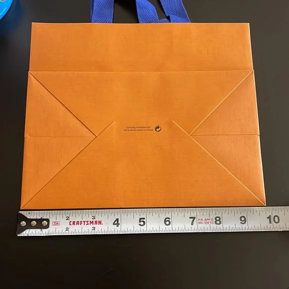 Authentic Louis Vuitton gift bag. New. See pictures for sizing. - Picture 2 of 9